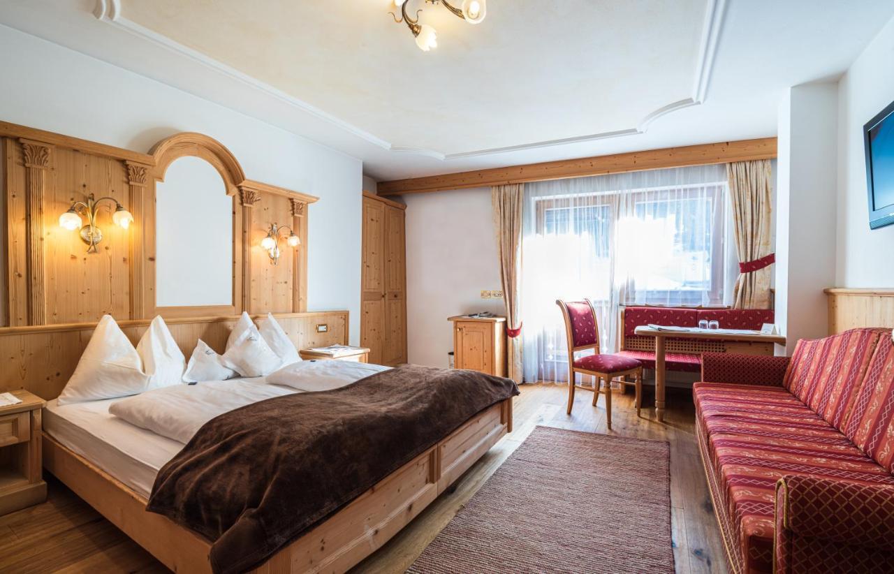Garni Hotel Rosengarten B&B Selva di Val Gardena Exteriér fotografie