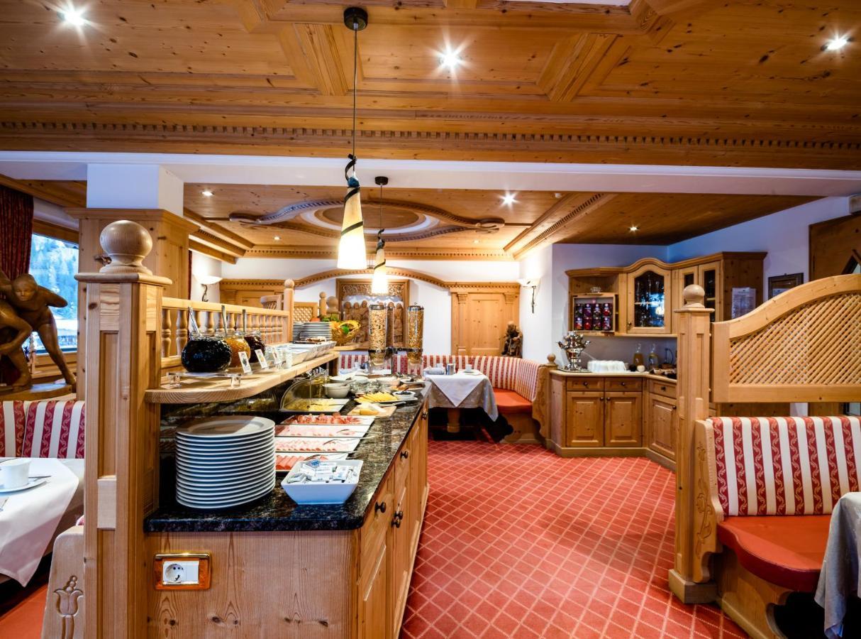 Garni Hotel Rosengarten B&B Selva di Val Gardena Exteriér fotografie