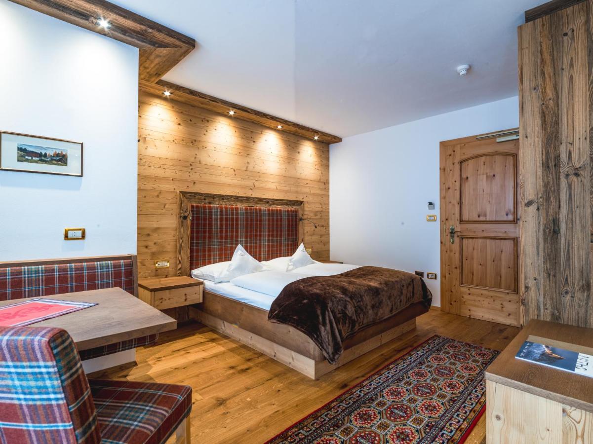 Garni Hotel Rosengarten B&B Selva di Val Gardena Exteriér fotografie